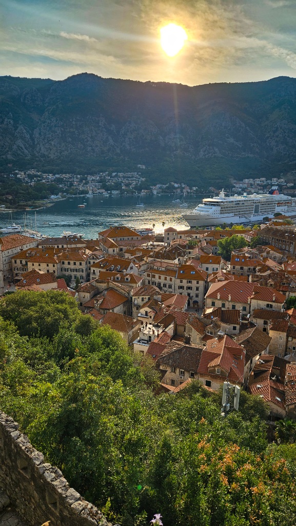kierunek-balkany-lato-2025-odcinek-8-riwiera-czarnogory-budva-i-zatoka-kotorska-2883.jpg