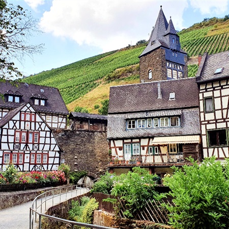 Wakacje 2020 Przystanek 3 Bacharach i Dolina Renu