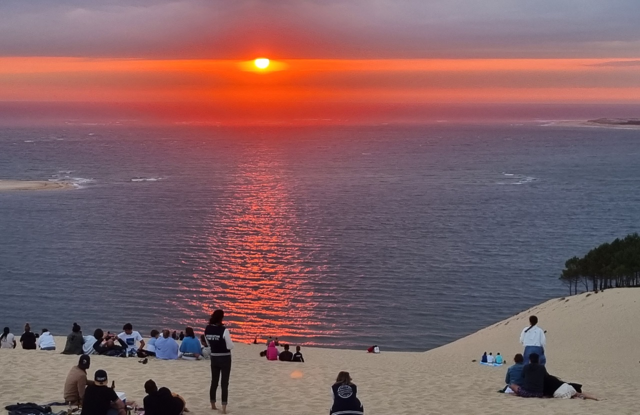wakacje-2022-przystanek-3-dune-du-pyla-najwieksza-wydma-europy-906.jpg