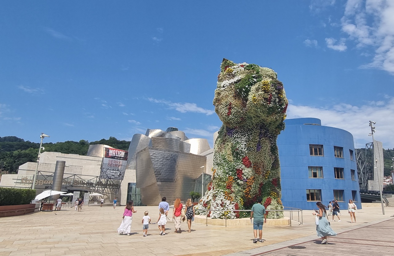 wakacje-2022-przystanek-6-bilbao-i-muzeum-guggenheima-1002.jpg