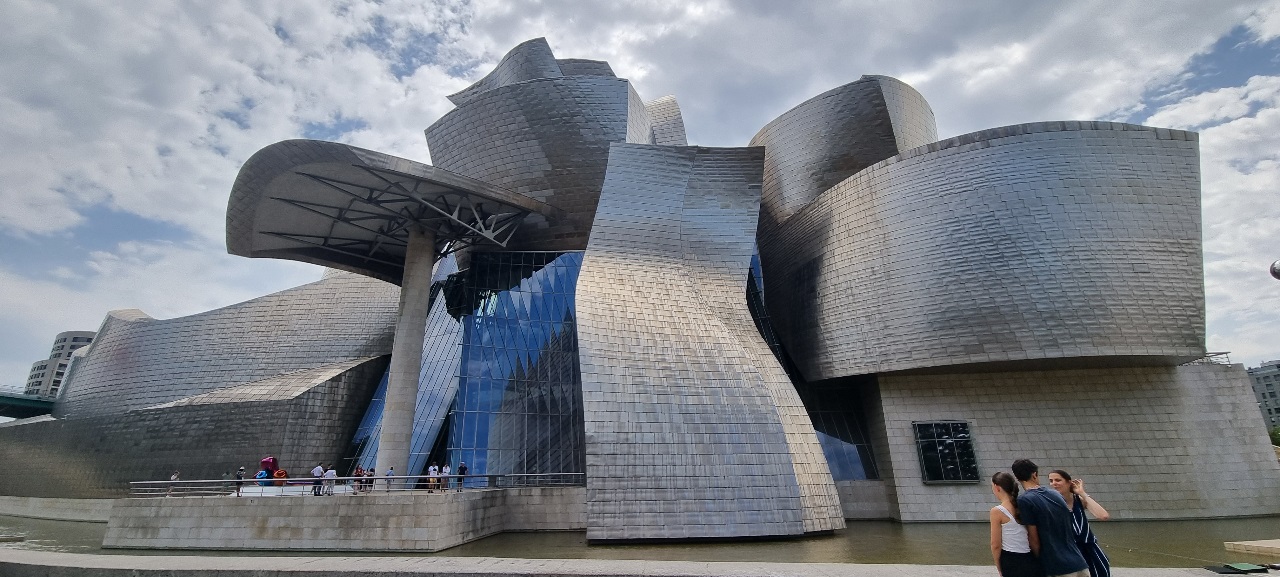 wakacje-2022-przystanek-6-bilbao-i-muzeum-guggenheima-991.jpg